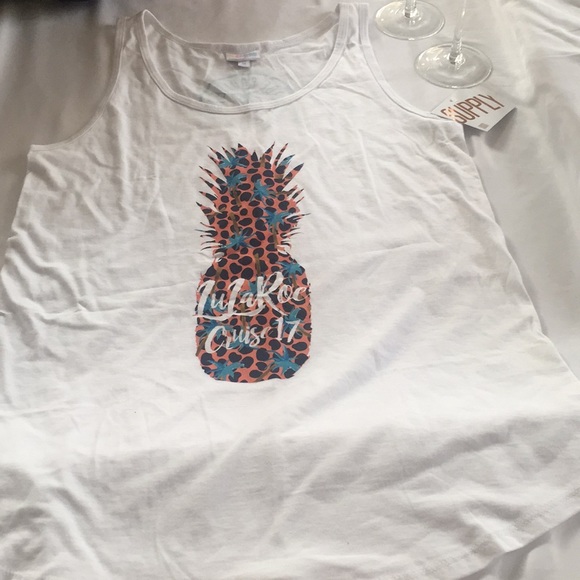 lularoe cruise 2017 tank top - Picture 2 of 7